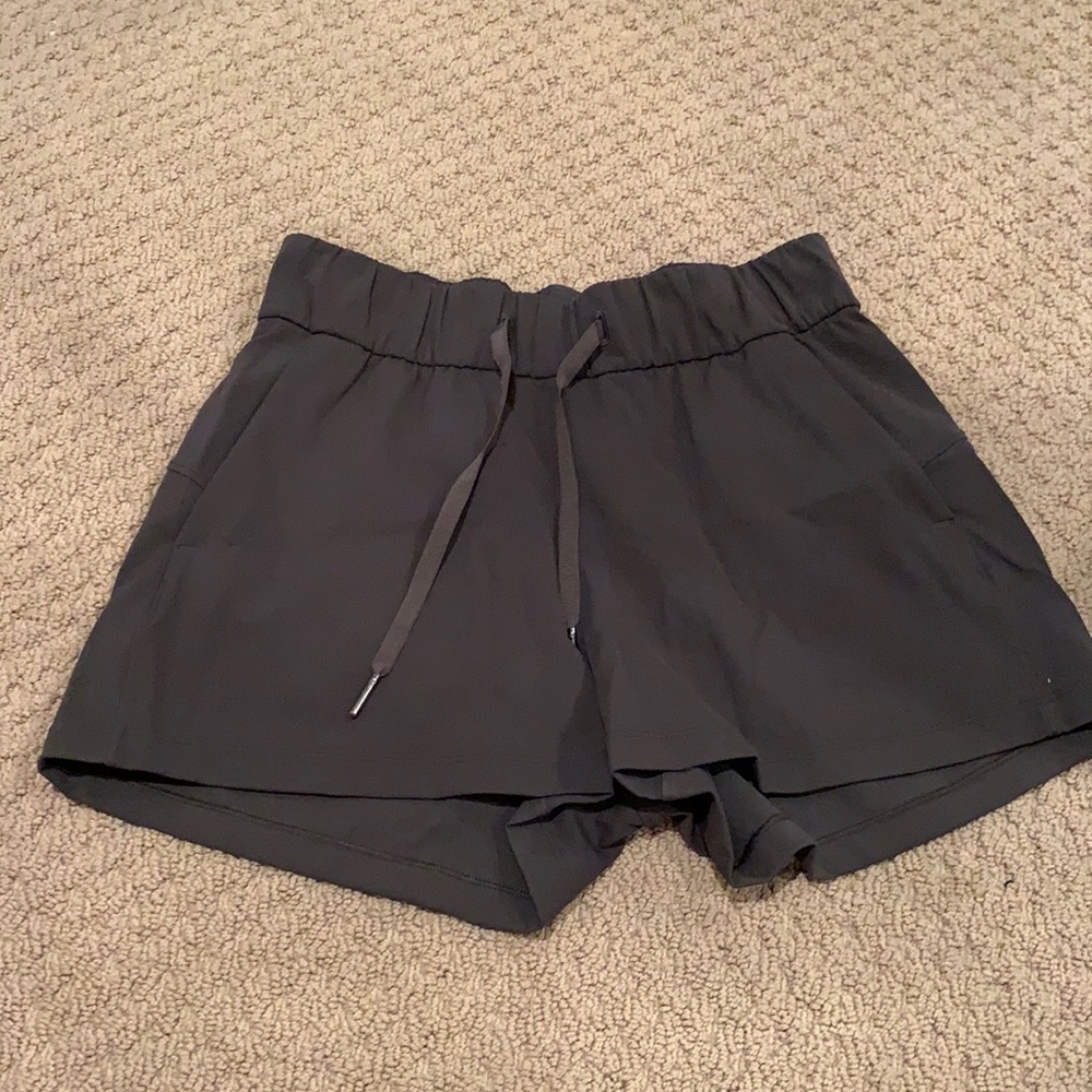 Lululemon Casual/Hiking short FOREST GREEN